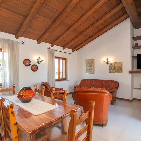 Apartment Casa Via Dei Pini -